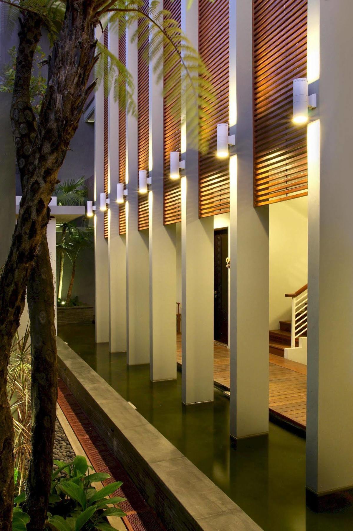 Cozy Boutique Guest House Malang Exterior foto